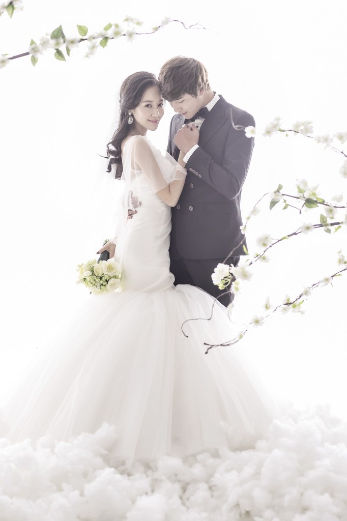 婚紗攝影,自助婚紗,婚紗推薦,婚紗禮服,二手禮服,禮服專賣,禮服特賣,手工禮服,手工婚紗,禮服推薦